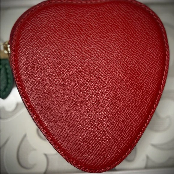 NWT Coach Strawberry Coin Case, Bold Red | Mini Cosmetic Case - Picture 2 of 8